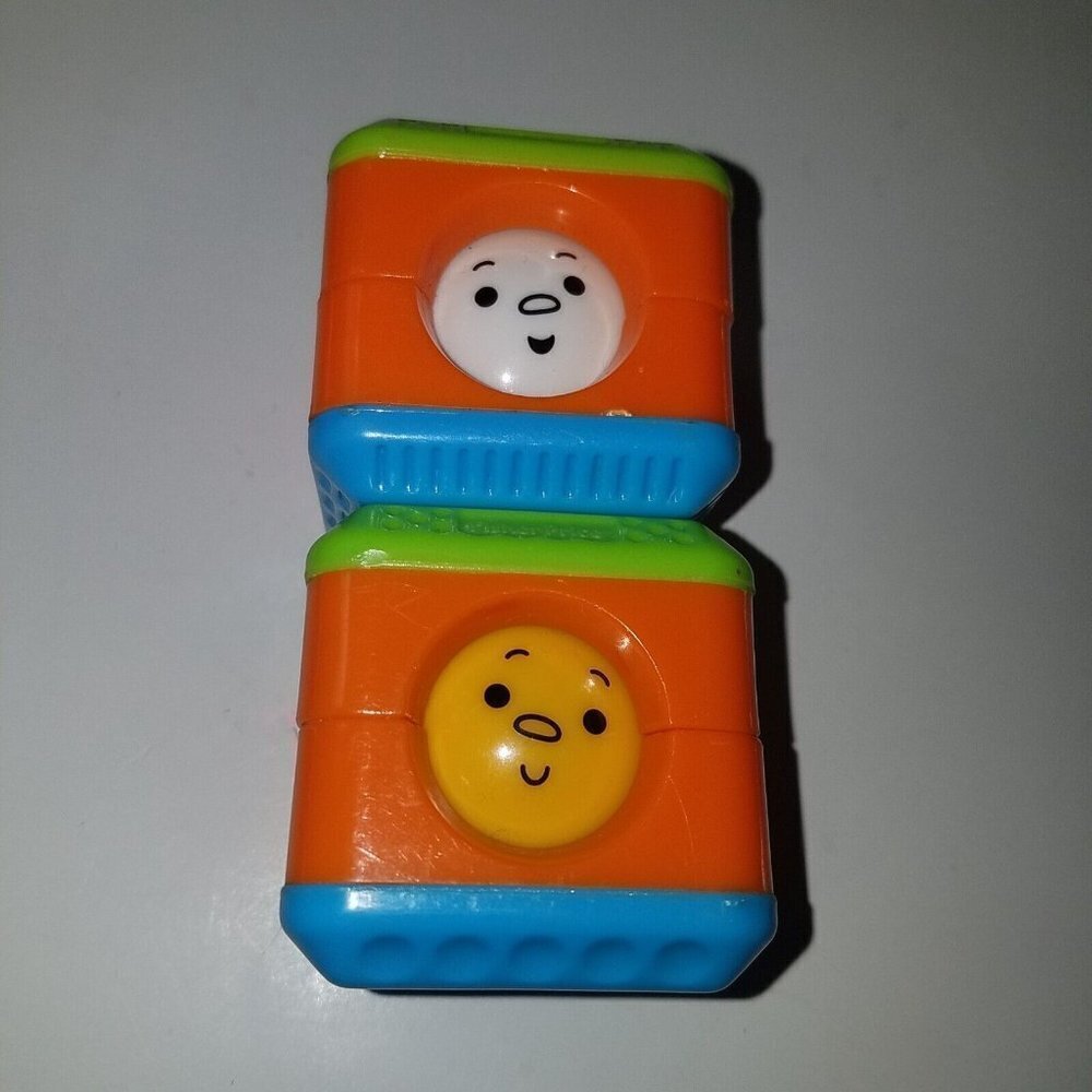 2 Fisher Price Peek-A-Blocks Lot Yellow White Rolling Faces Sensory Duplicate